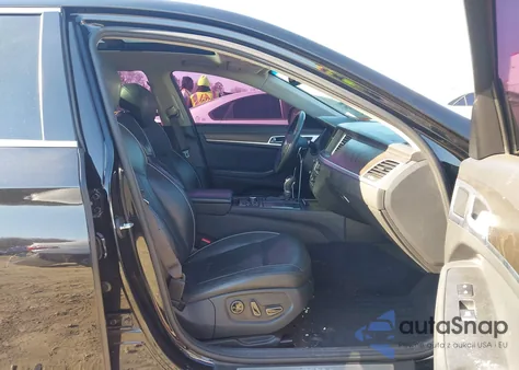 2016 Hyundai Genesis 3.8 z USA, uszkodzony, nr VIN KMHGN4JE3GU117300